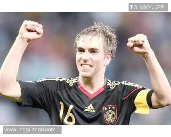 足球球星赫的传奇之路与辉煌成就揭秘